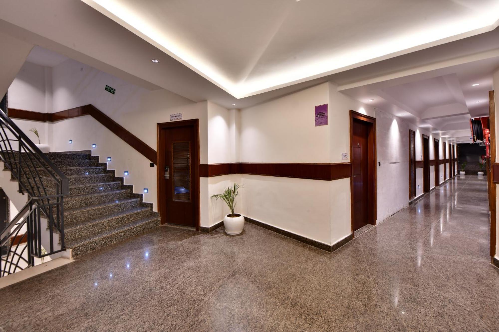 Click Sunburry Hotel Katra Katra  Esterno foto